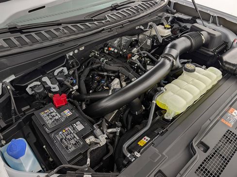 Used 2026 Ford Expedition Active RWD image 7