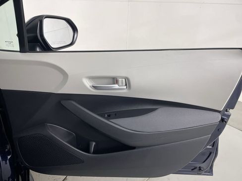Used 2020 Toyota Corolla LE image 22