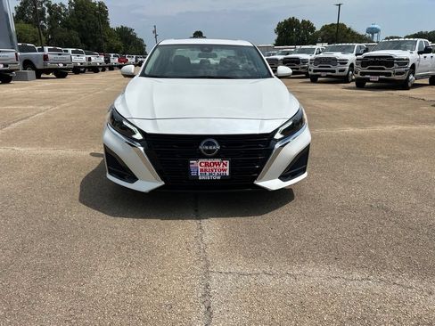 Used 2023 Nissan Altima 2.5 SL FWD image 8