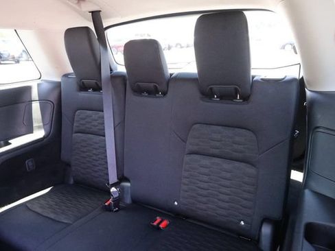 Certified 2025 Nissan Pathfinder SV AWD/4WD image 11