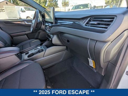 New 2025 Ford Escape ST-Line w/ Tech Pack #1 image 20