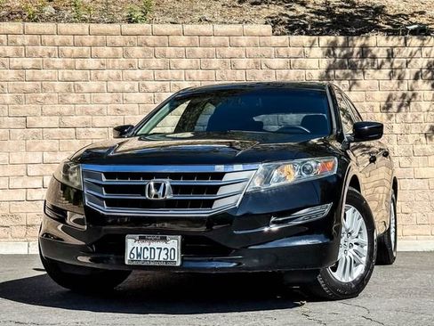 Used 2012 Honda Crosstour EX image 3