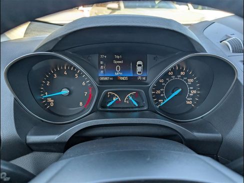 Used 2017 Ford Escape Titanium image 15