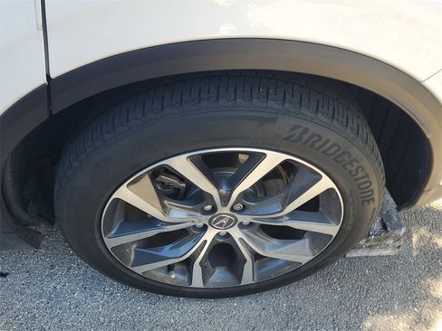 Used 2023 Acura MDX FWD w/ Technology Package image 5