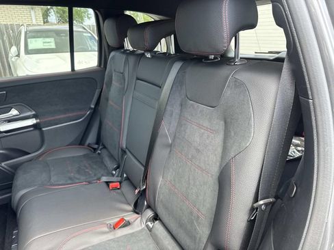 New 2026 Mercedes-Benz GLB 250 image 6