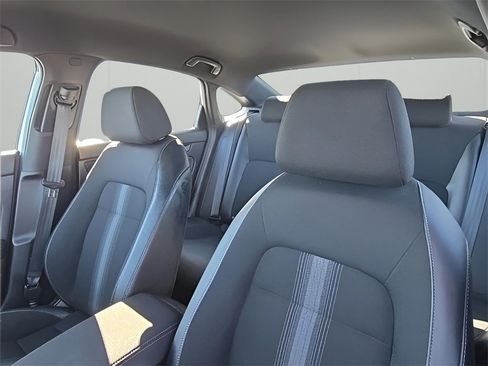 Used 2023 Honda Civic Sport image 10