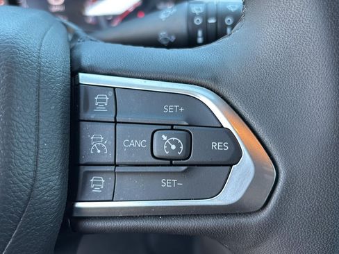 Used 2025 Jeep Compass Limited AWD/4WD image 14