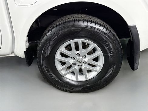 Certified 2019 Nissan Frontier SV w/ Value Truck Package image 35