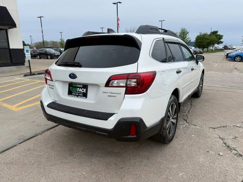 Used 2019 Subaru Outback 3.6R Limited w/ Popular Package #2 AWD/4WD image 16