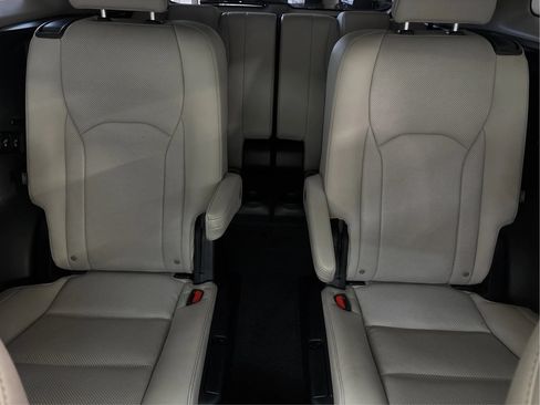 Used 2020 Lexus RX 350L Premium w/ Premium Package AWD/4WD image 47