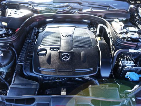 Used 2013 Mercedes-Benz E 350 Sedan image 9