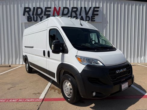 Used 2025 RAM ProMaster 3500 w/ Convenience Group FWD image 9