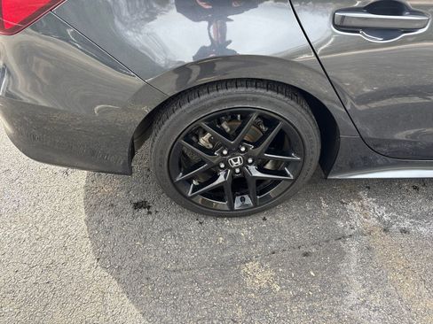 Used 2025 Honda Civic Sport image 32