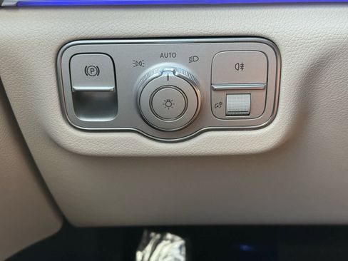 Used 2026 Mercedes-Benz GLE 350 4MATIC image 31