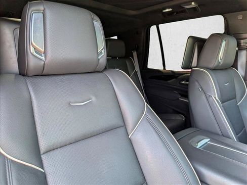 Used 2024 Cadillac Escalade Sport w/ Touring Package AWD/4WD image 19
