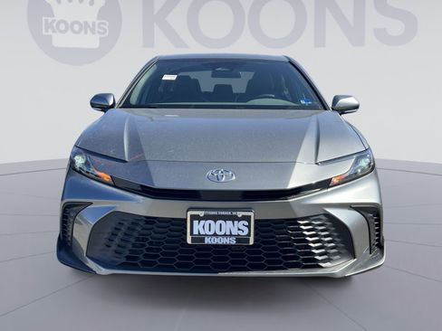 New 2026 Toyota Camry SE image 4