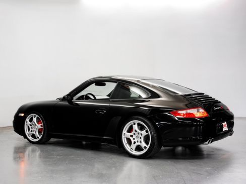 Used 2006 Porsche 911 Carrera S RWD image 8