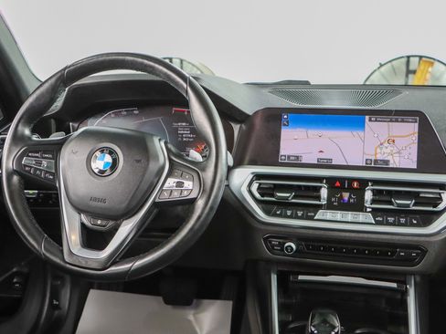 Used 2021 BMW 330i xDrive Sedan w/ Premium Package image 17