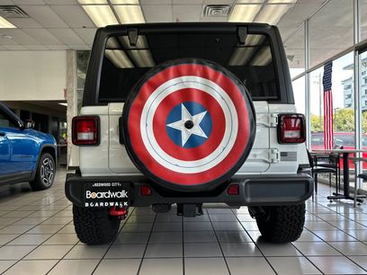 New 2026 Jeep Wrangler Unlimited Sport w/ Dual Top Group