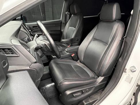 Used 2024 Honda Odyssey Sport image 3