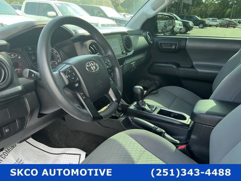 Used 2022 Toyota Tacoma SR w/ SR Convenience Package RWD image 20
