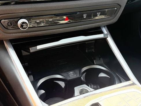 Used 2024 BMW 330i Sedan w/ Convenience Package RWD image 25