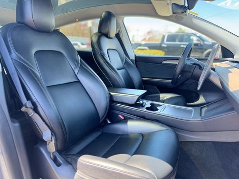 Used 2024 Tesla Model Y Performance AWD/4WD image 12