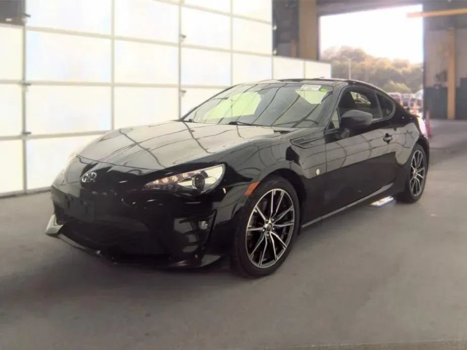 Used 2020 Toyota 86 RWD image 1