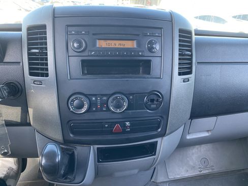 Used 2007 Dodge Sprinter 2500 image 13