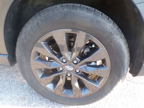 Used 2025 Subaru Outback Onyx Edition AWD/4WD image 11