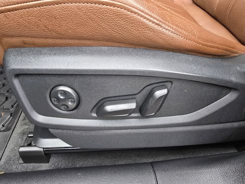 Used 2019 Audi Q5 Prestige w/ Prestige Package image 26