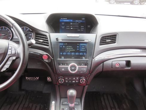 Used 2019 Acura ILX FWD image 16
