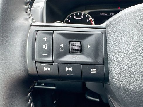 Certified 2025 Nissan Rogue SV FWD image 11