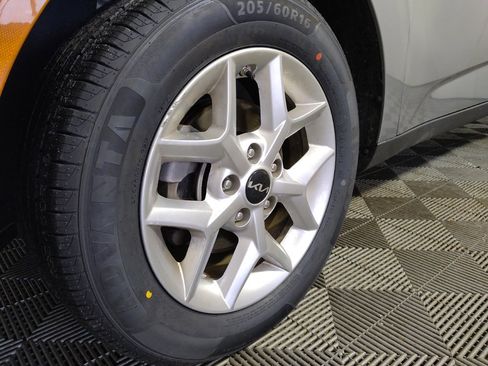 Used 2024 Kia Soul LX w/ Option Group 015 image 31