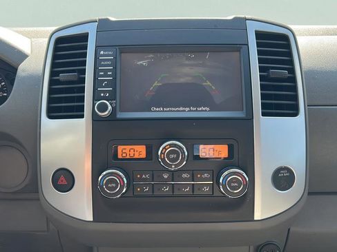 Used 2021 Nissan Frontier SV image 20