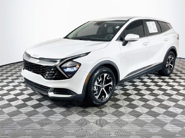 Used 2023 Kia Sportage EX FWD image 4