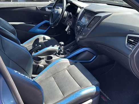 Used 2016 Hyundai Veloster Rally Edition FWD image 13