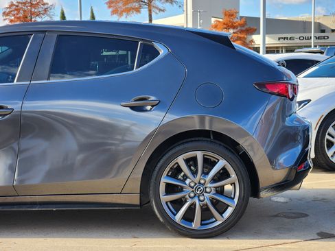 Used 2023 MAZDA MAZDA3 s image 10
