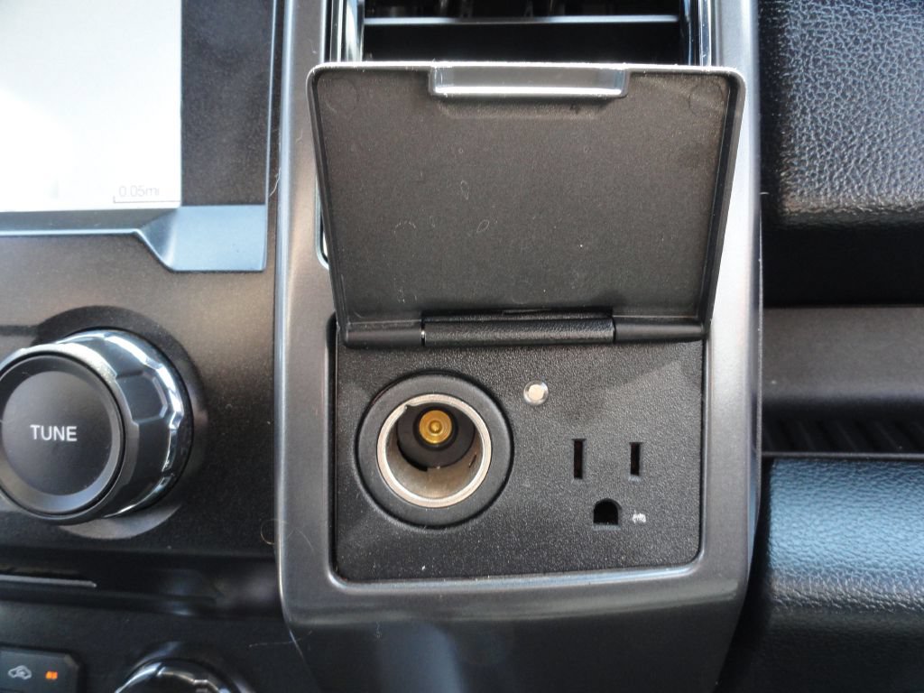 Used 2018 Ford F150 XLT w/ Equipment Group 302A Luxury RWD image 16
