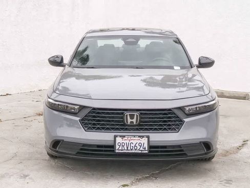 Used 2025 Honda Accord Sport image 2