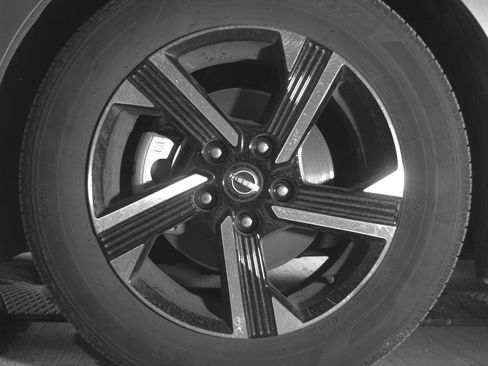 Used 2025 Nissan Sentra SV image 12