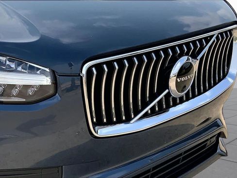 Used 2022 Volvo XC90 T6 Momentum w/ Advanced Package AWD/4WD image 29