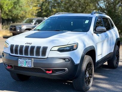 Used 2019 Jeep Cherokee Trailhawk w/ Comfort/Convenience Group