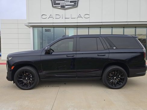 Used 2023 Cadillac Escalade Sport w/ LPO, ONYX Package image 2