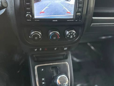 Used 2017 Jeep Patriot High Altitude image 12