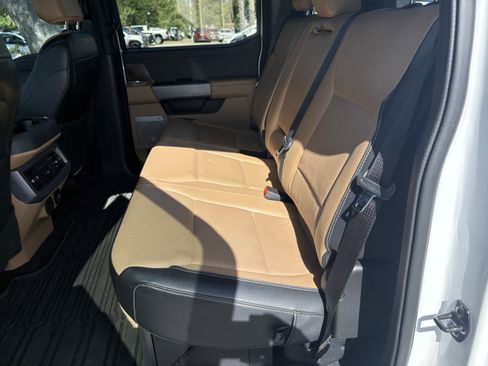 Used 2023 Ford F250 Lariat w/ Sport Appearance Package AWD/4WD image 9