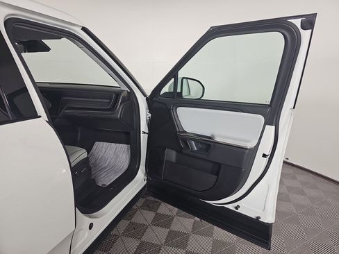 Used 2022 Rivian R1T Adventure image 19