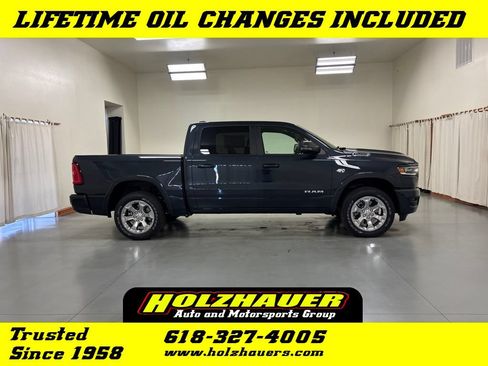 New 2026 RAM 1500 4x4 Crew Cab image 1