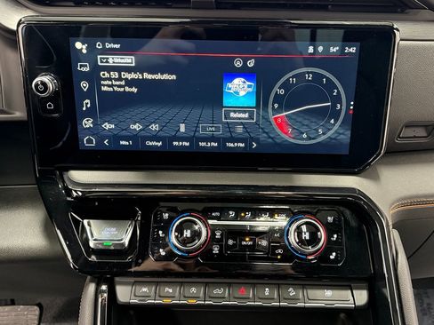 Used 2022 GMC Sierra 1500 AT4 image 27