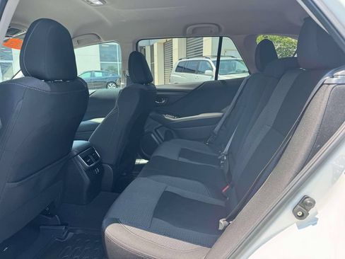 Used 2023 Subaru Outback Premium AWD/4WD image 15